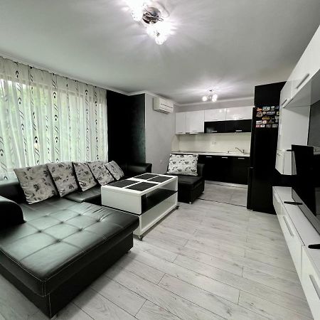 Tea Apartments Pomorie Bagian luar foto